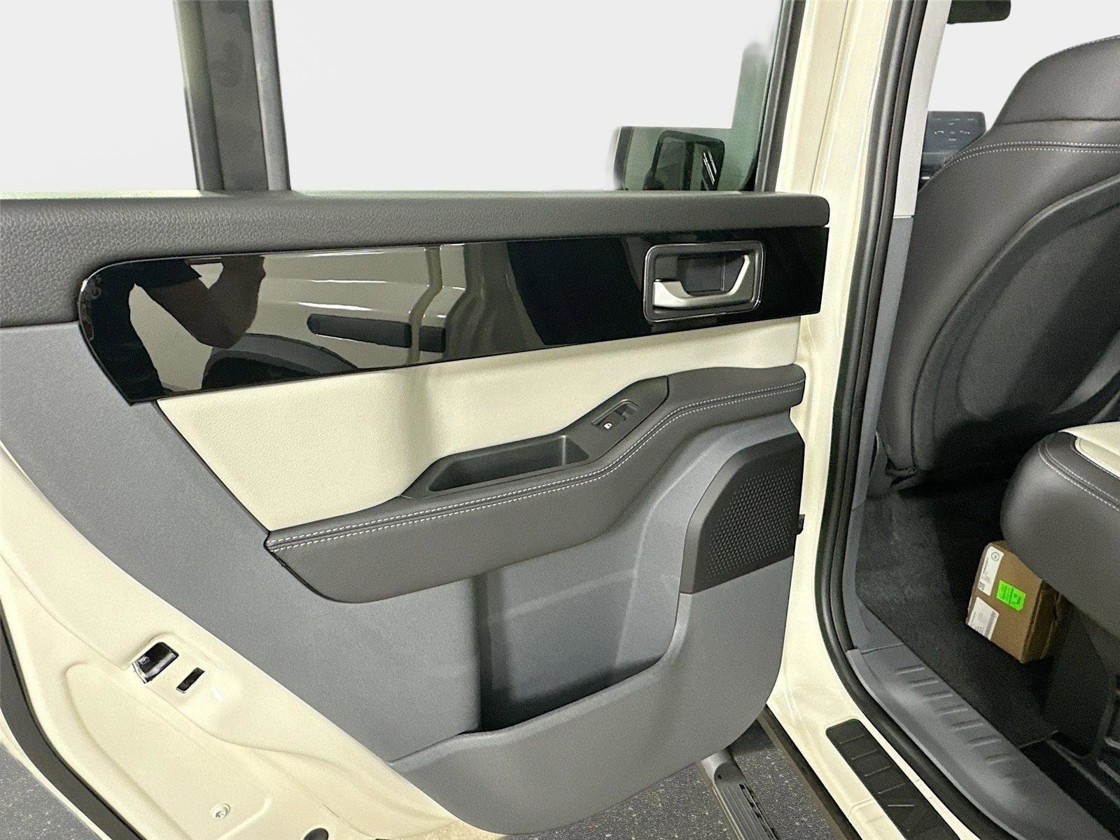 New 2025 INEOS Grenadier Fieldmaster Edition image 36