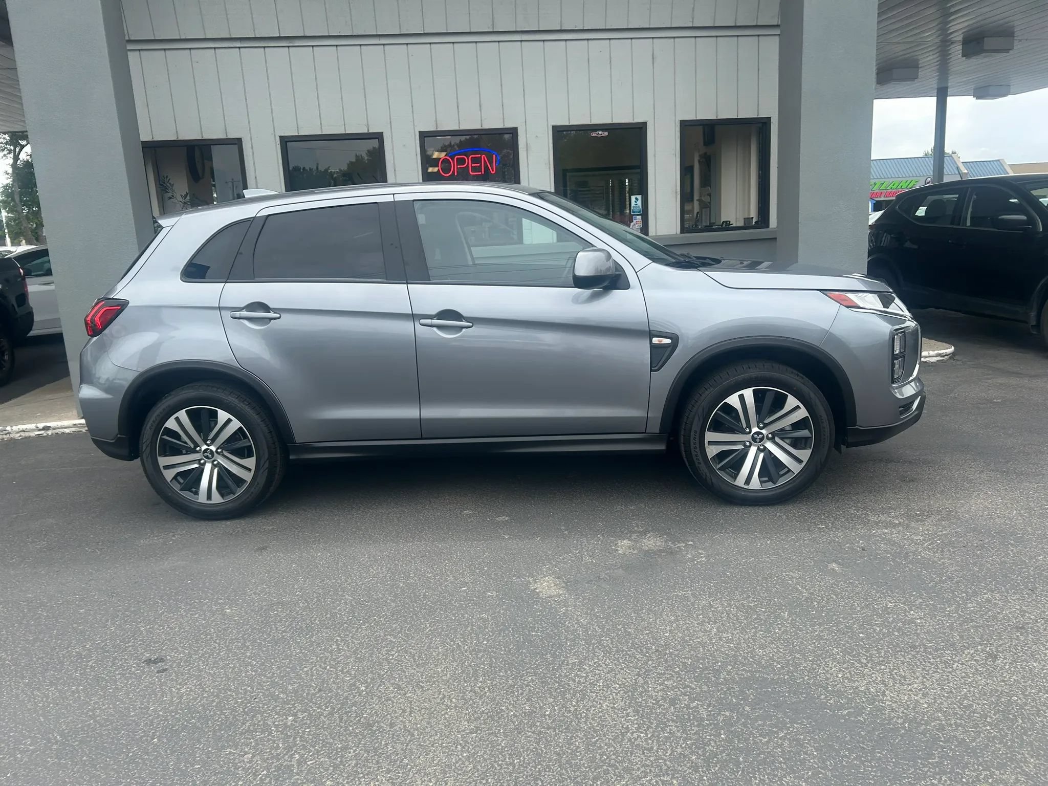 Used 2024 Mitsubishi Outlander Sport AWD image 26