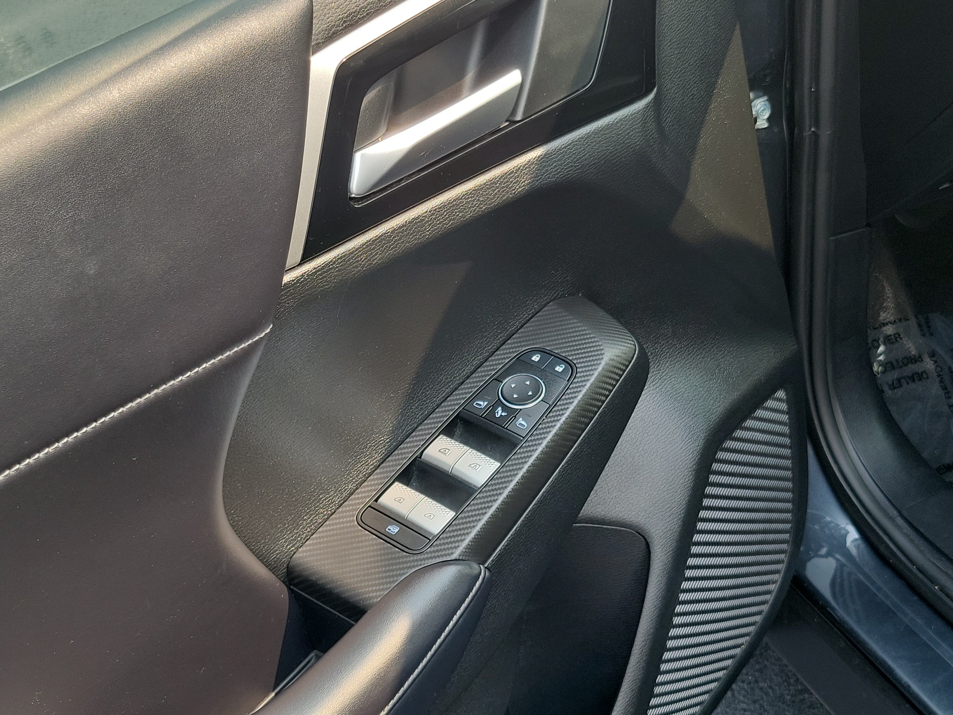 Used 2024 Mitsubishi Outlander SE AWD/4WD image 20
