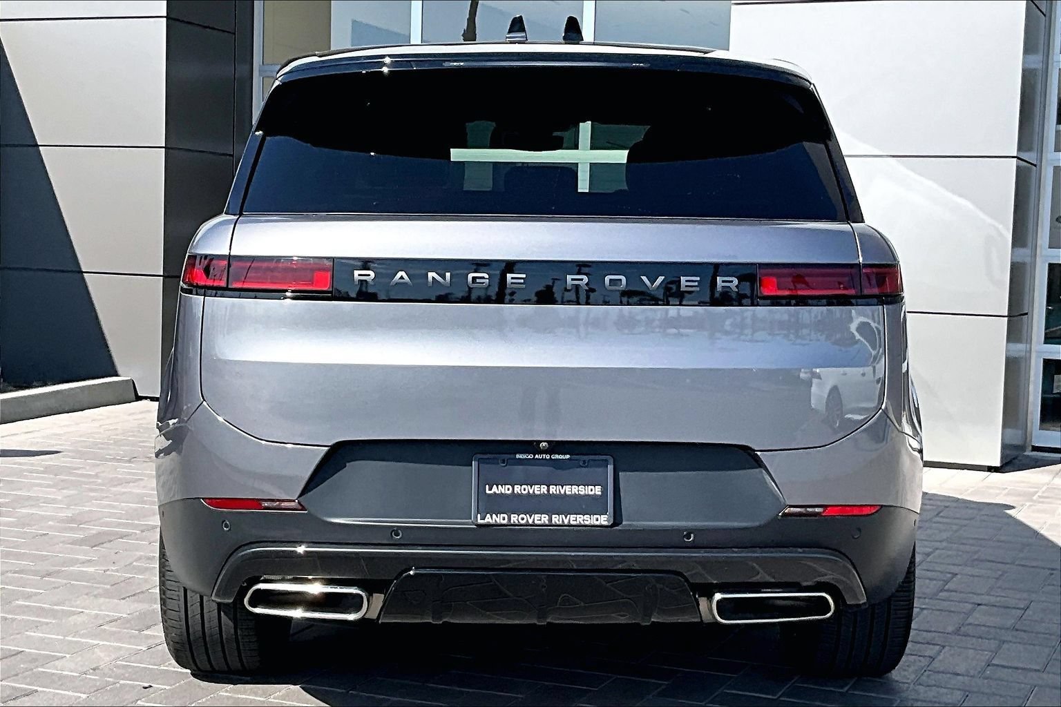 Certified 2025 Land Rover Range Rover Sport SE AWD/4WD image 4