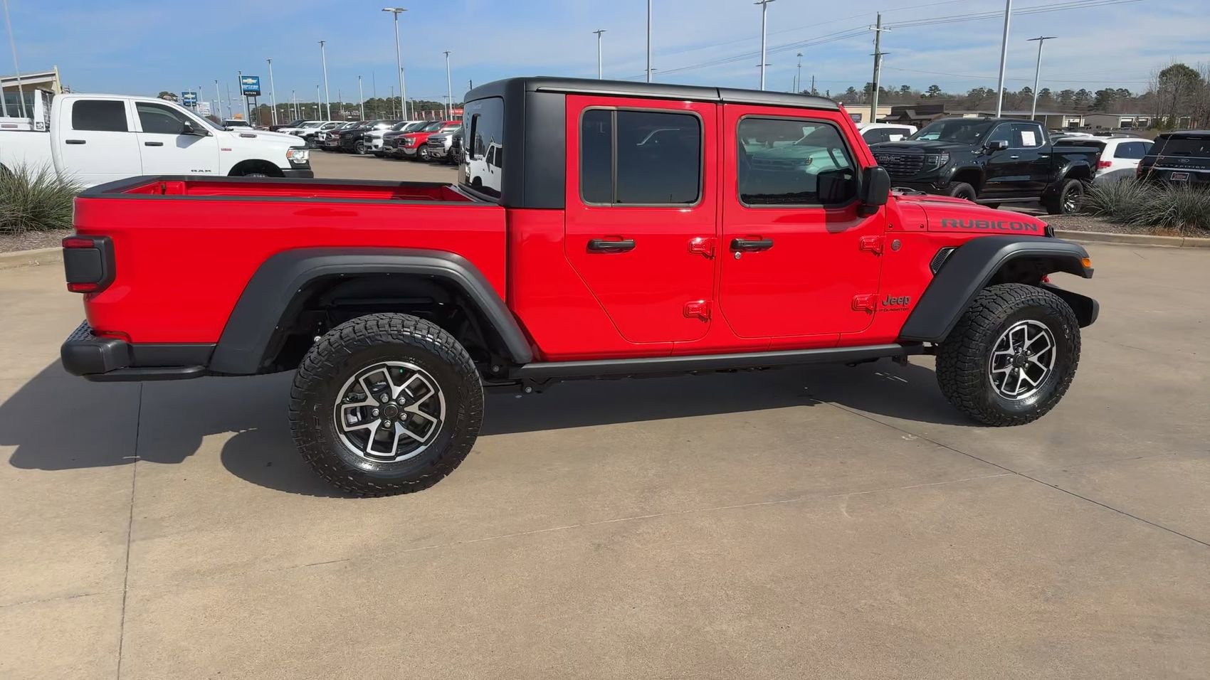 Used 2024 Jeep Gladiator Rubicon w/ Safety Group image 8