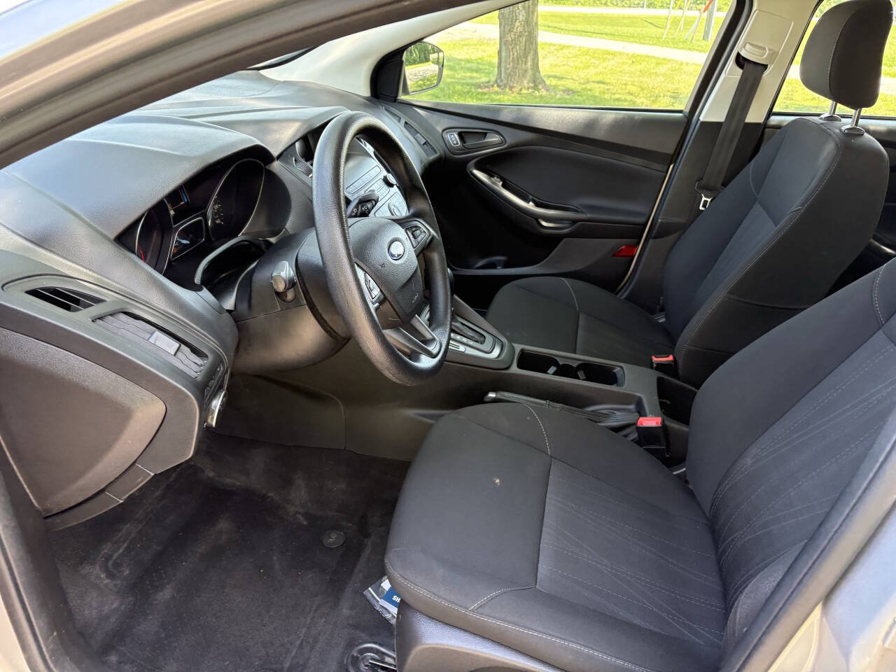 Used 2018 Ford Focus S FWD image 12