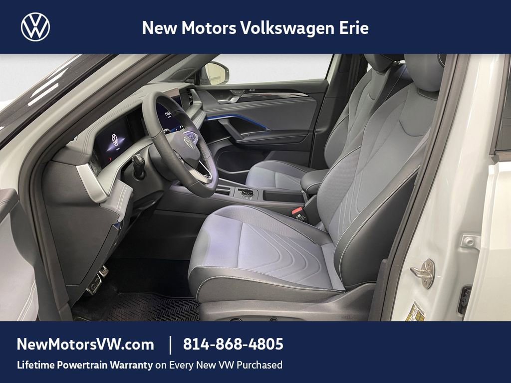 New 2026 Volkswagen Tiguan SE R-Line AWD/4WD image 7
