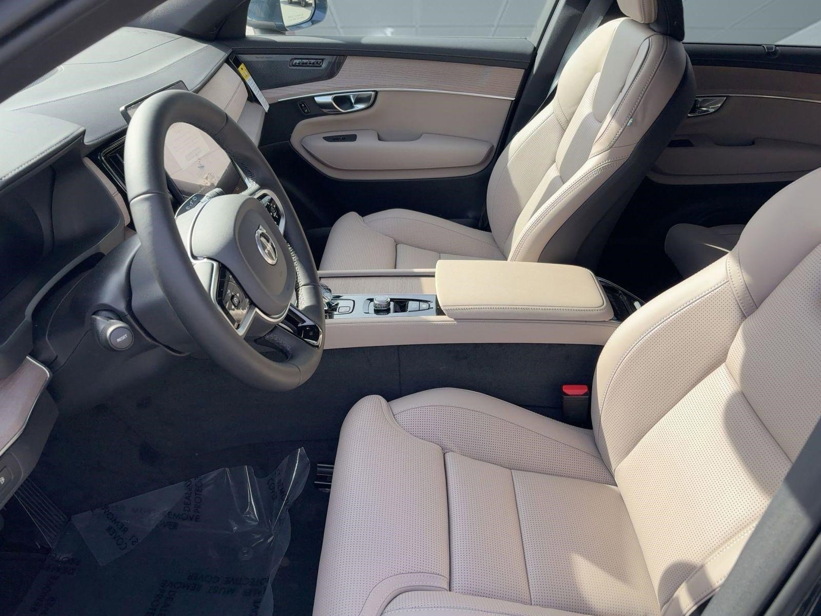 New 2026 Volvo XC90 T8 Ultra image 5