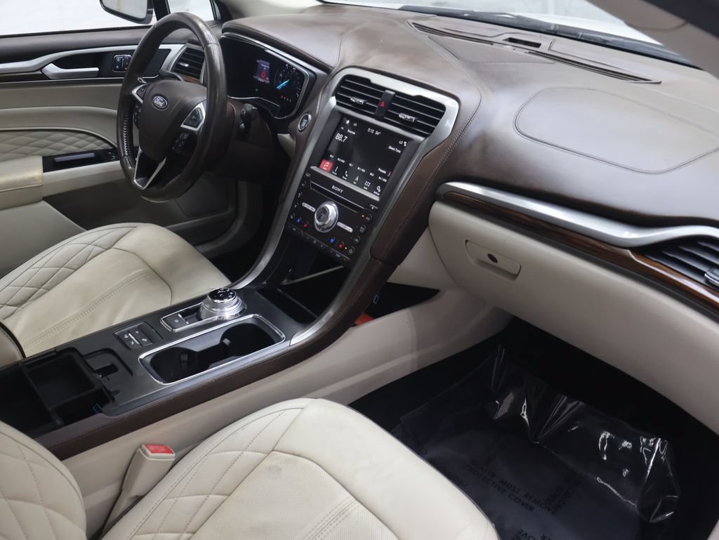 Used 2017 Ford Fusion Energi Platinum FWD image 10