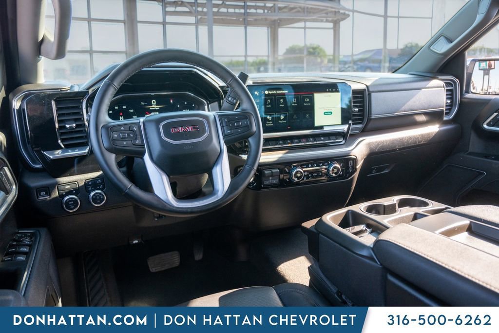 Used 2025 GMC Sierra 1500 SLT AWD/4WD image 24
