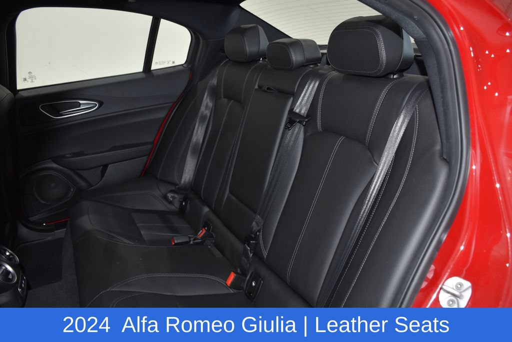 Used 2024 Alfa Romeo Giulia Sprint AWD/4WD image 28