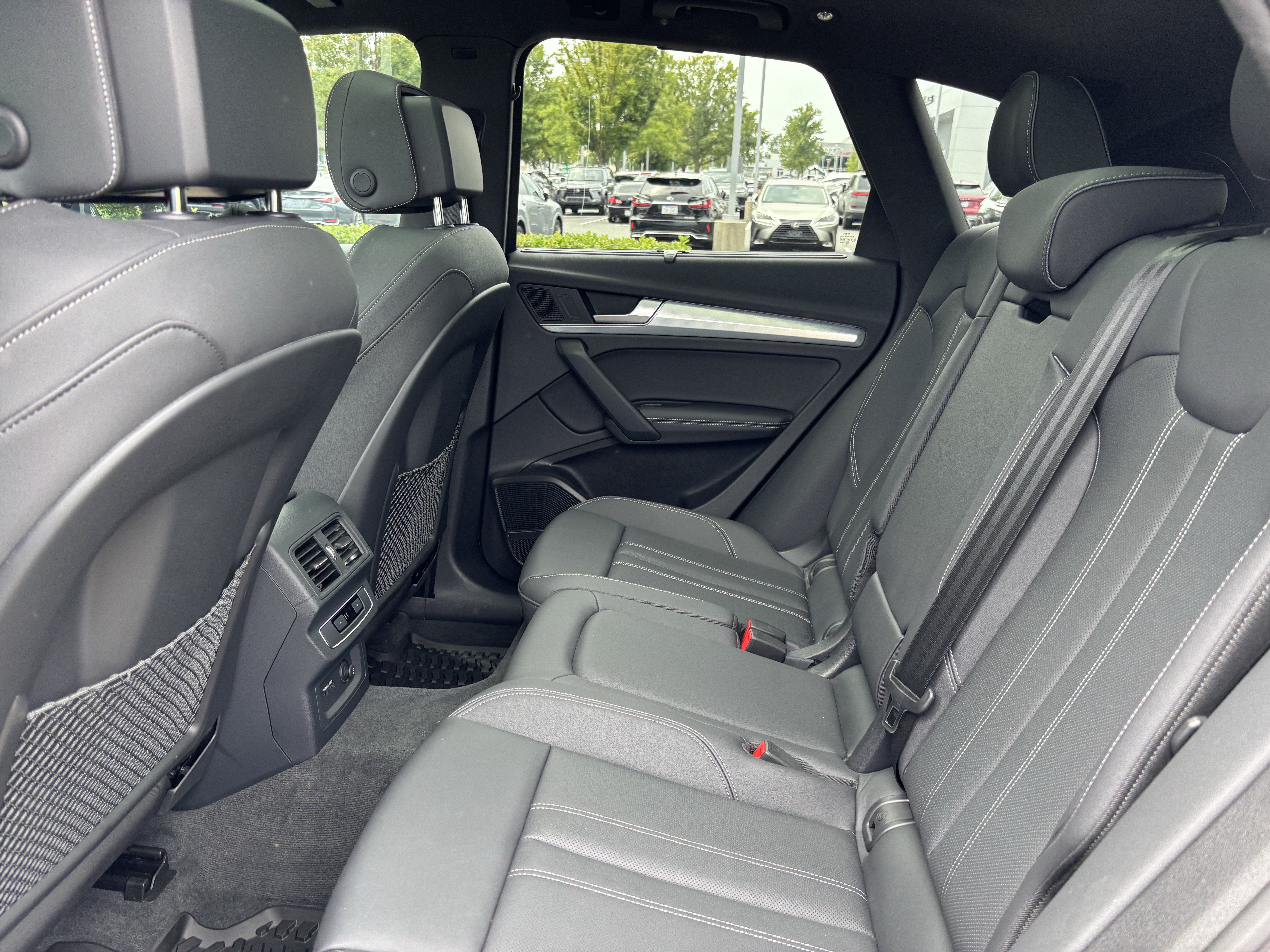 Certified 2025 Audi Q5 2.0T Premium Plus AWD/4WD image 32