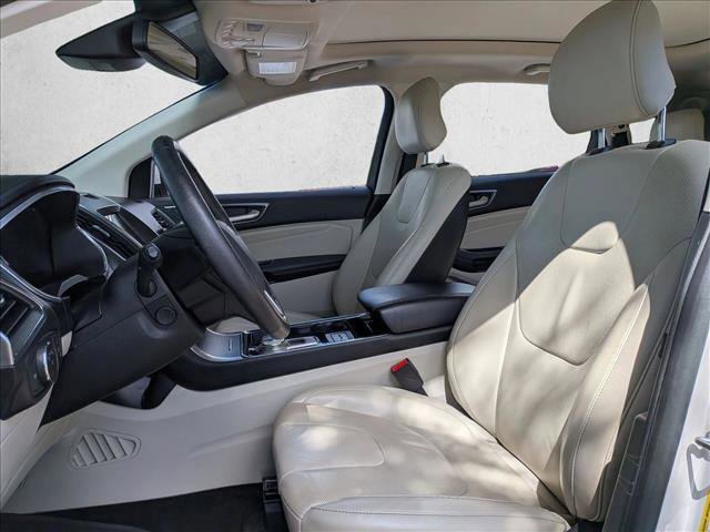 Used 2019 Ford Edge Titanium w/ Equipment Group 301A FWD image 15
