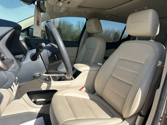 Used 2022 GMC Acadia Denali w/ Denali Ultimate Package AWD/4WD image 14