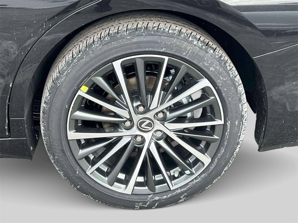 New 2025 Lexus ES 350 w/ Premium Package image 6