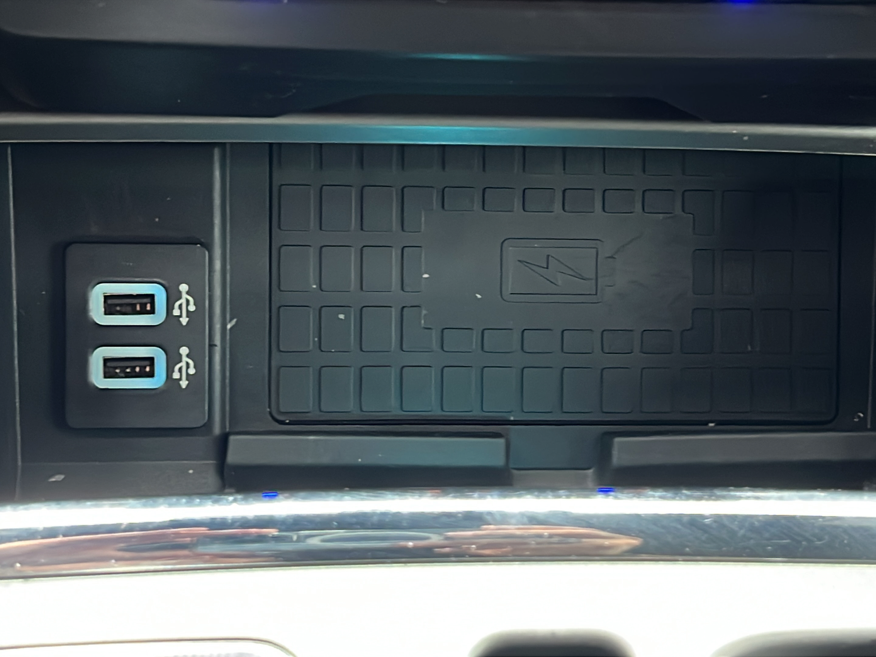 Used 2018 Ford Expedition XLT w/ Equipment Group 202A RWD image 17