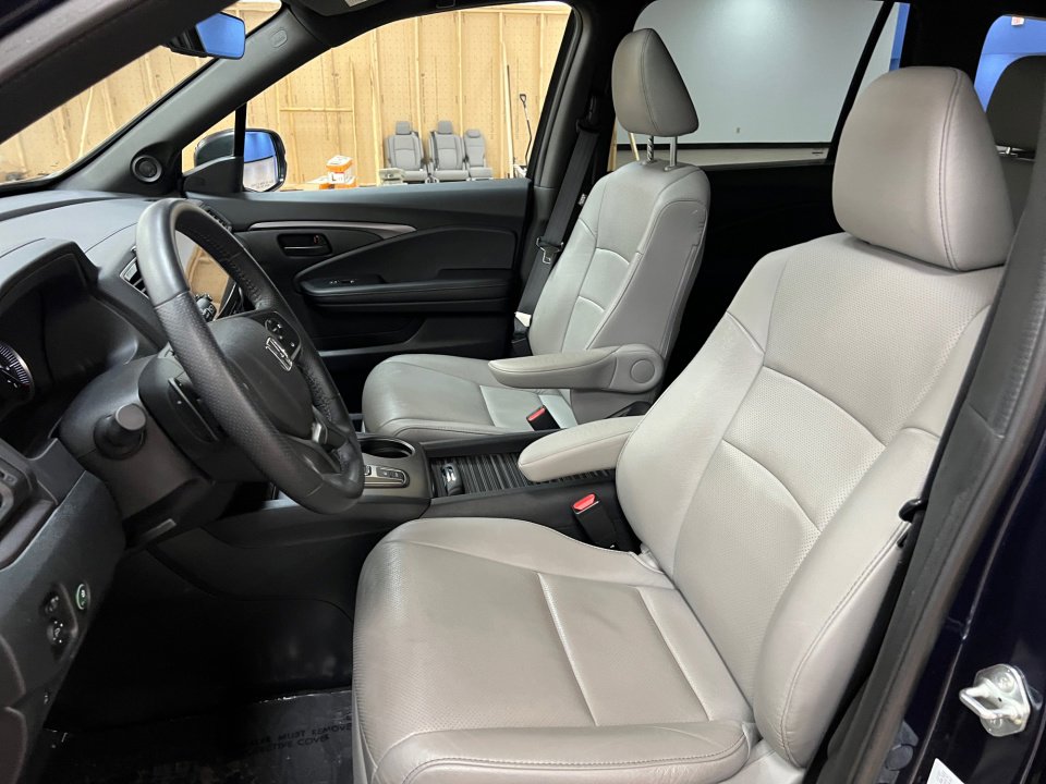 Certified 2023 Honda Passport EX-L image 30