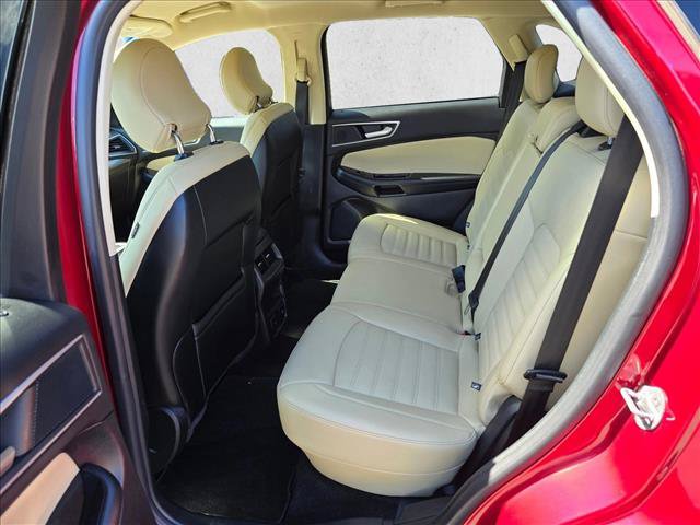 Used 2018 Ford Edge SEL w/ Equipment Group 201A FWD image 13