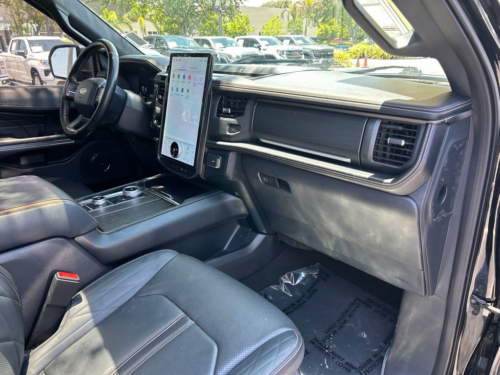 Used 2023 Ford Expedition Max Platinum AWD/4WD image 40