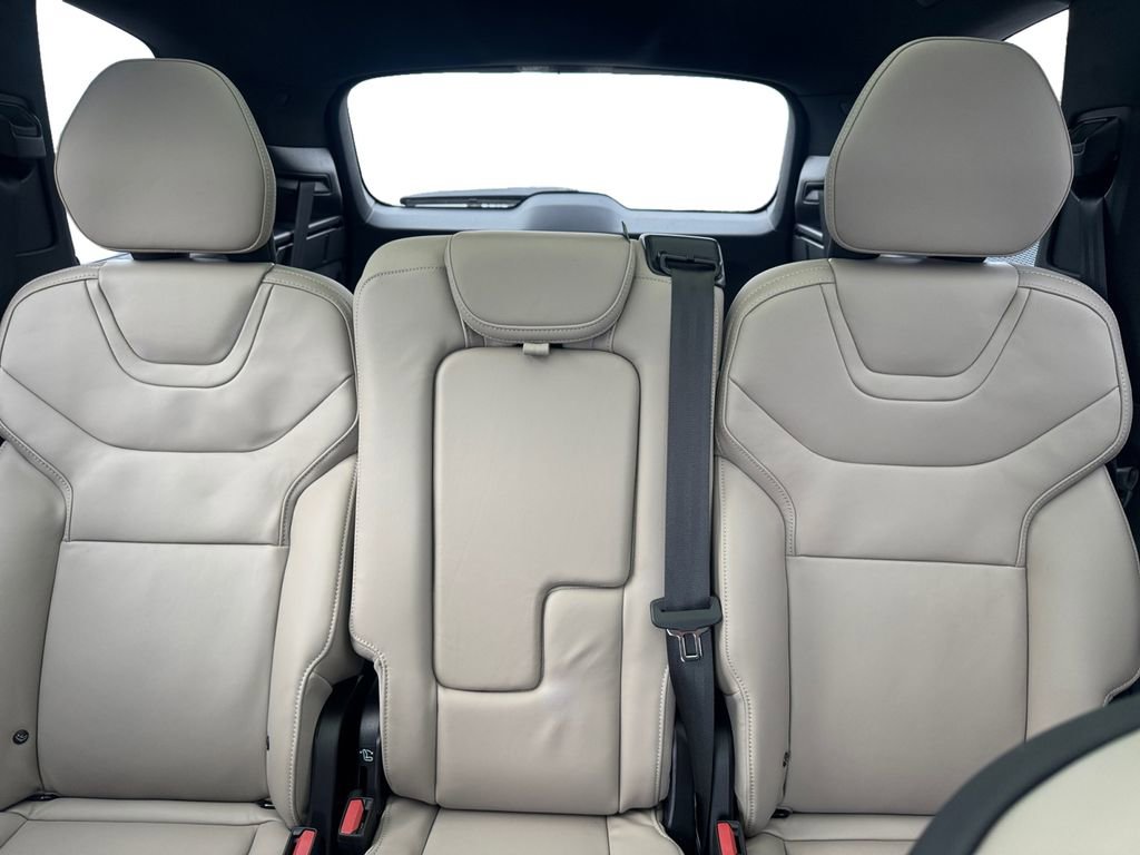 New 2026 Volvo EX90 Ultra image 21