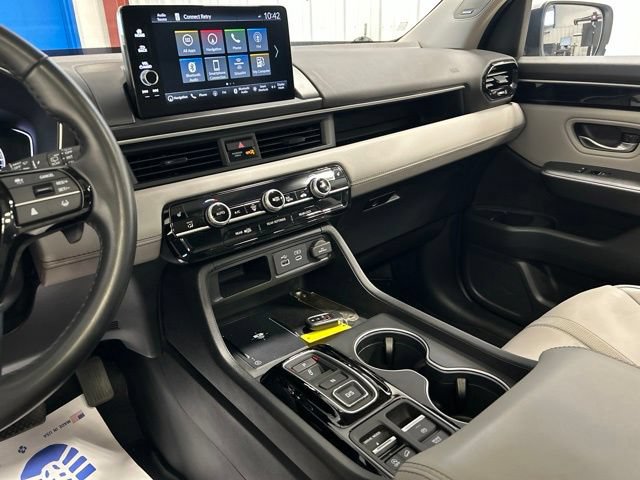 Certified 2023 Honda Pilot Touring image 31