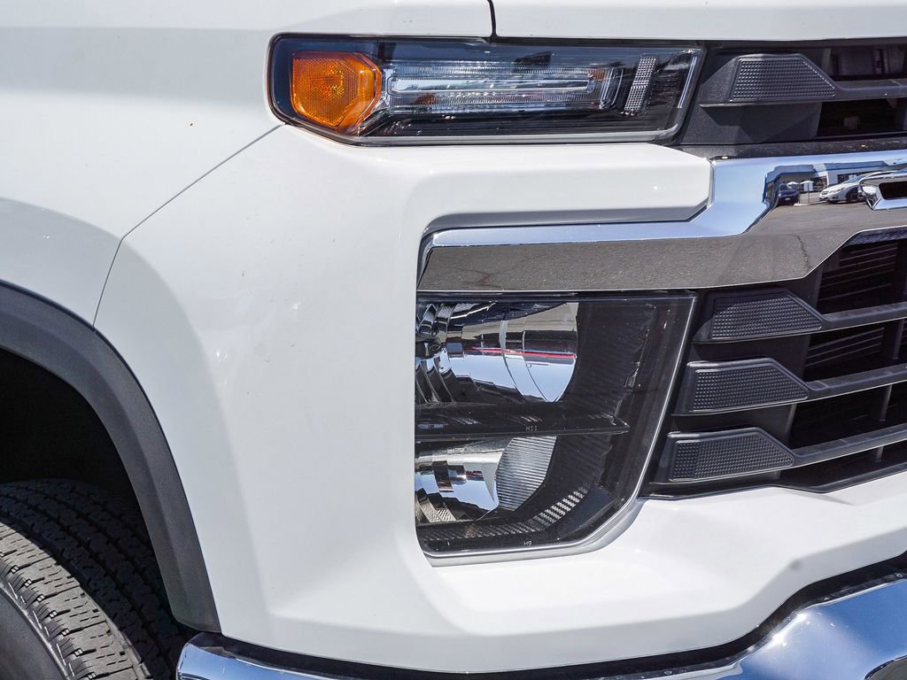 Used 2025 Chevrolet Silverado 2500 LT w/ Convenience Package image 10