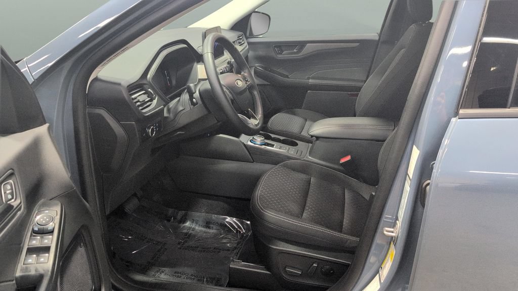 Used 2023 Ford Escape Active FWD image 8