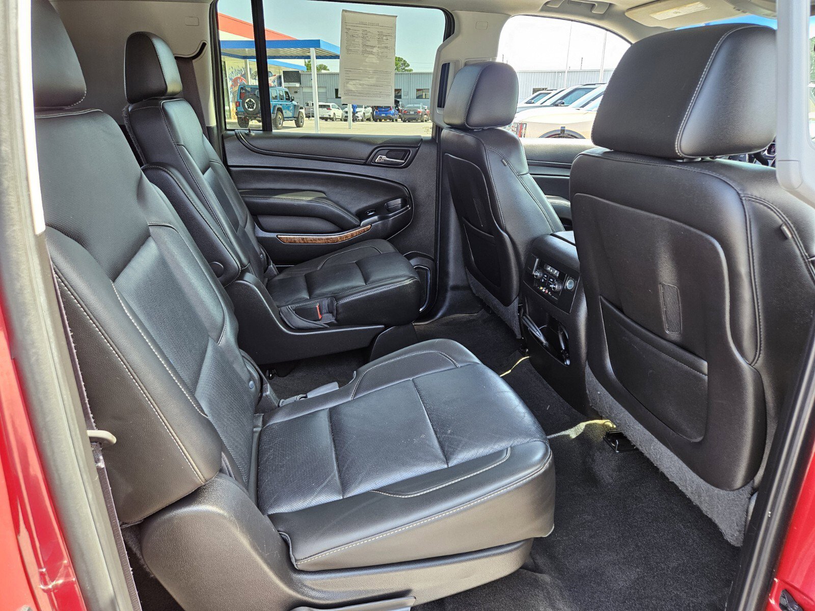 Used 2015 Chevrolet Suburban LTZ AWD/4WD image 18