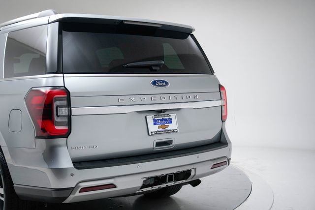 Used 2023 Ford Expedition Limited image 4