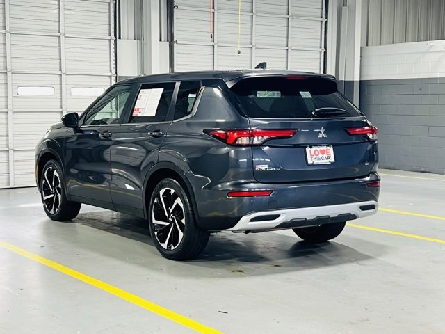 Used 2024 Mitsubishi Outlander SE image 17