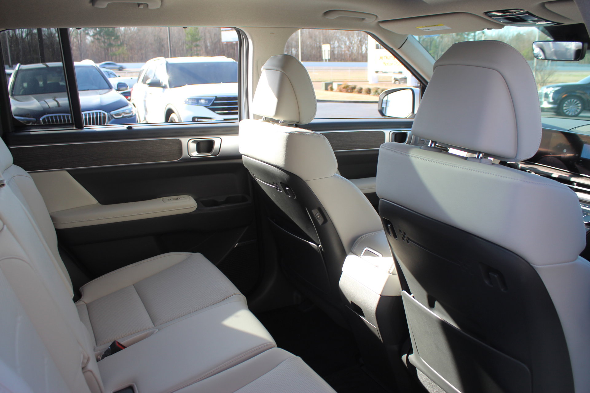 Used 2025 Hyundai Santa Fe Limited image 33