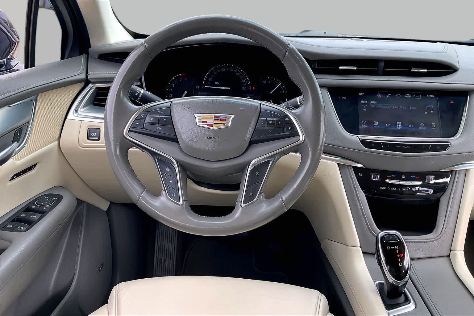 Used 2019 Cadillac XT5 Luxury FWD image 6