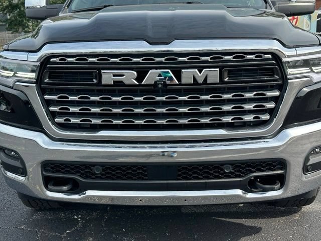 Used 2025 RAM 1500 Limited AWD/4WD image 9