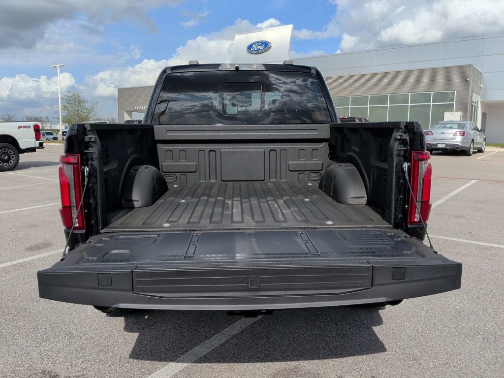 Used 2025 Ford F150 Raptor AWD/4WD image 46