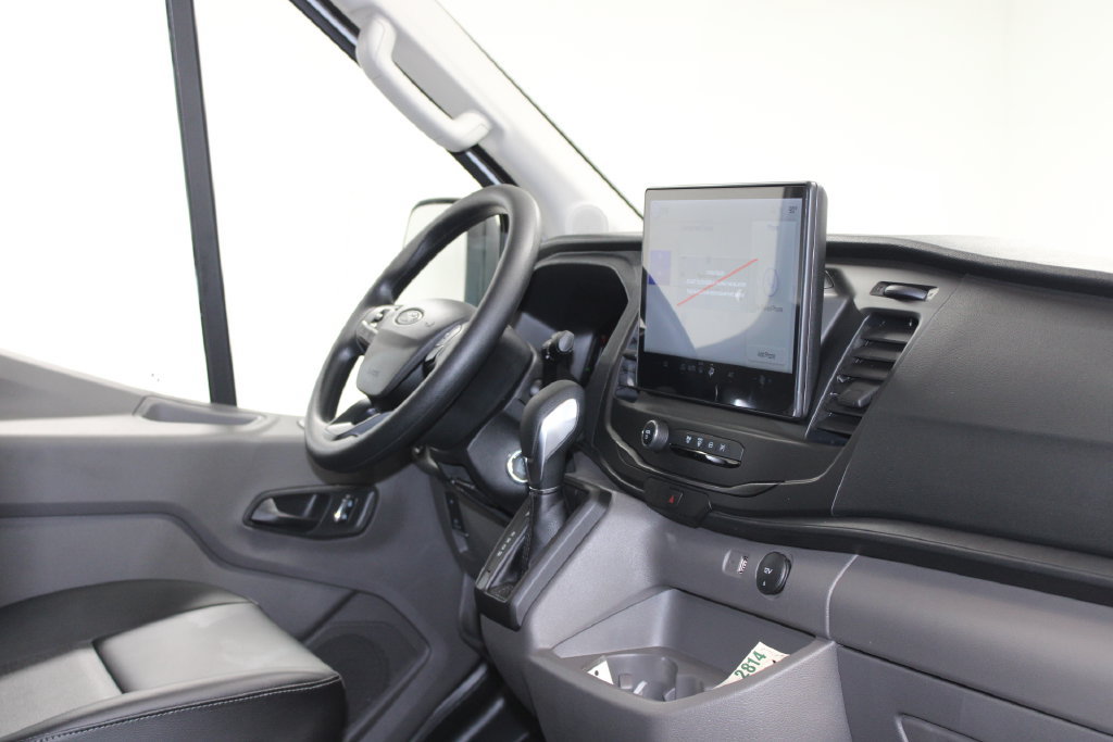 New 2026 Ford Transit 250 148 Medium Roof w/ Load Area Protection Package RWD image 25