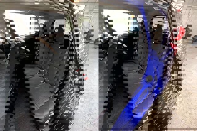 Used 2015 Toyota RAV4 LE AWD/4WD image 19