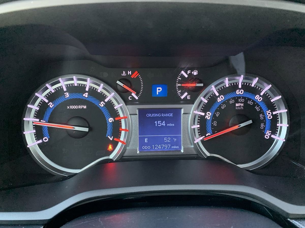 Used 2016 Toyota 4Runner SR5 Premium AWD/4WD image 18