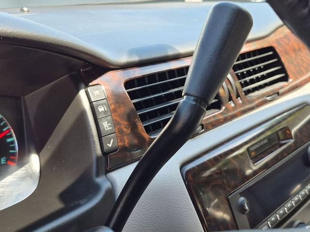 Used 2013 Chevrolet Impala LT FWD image 13