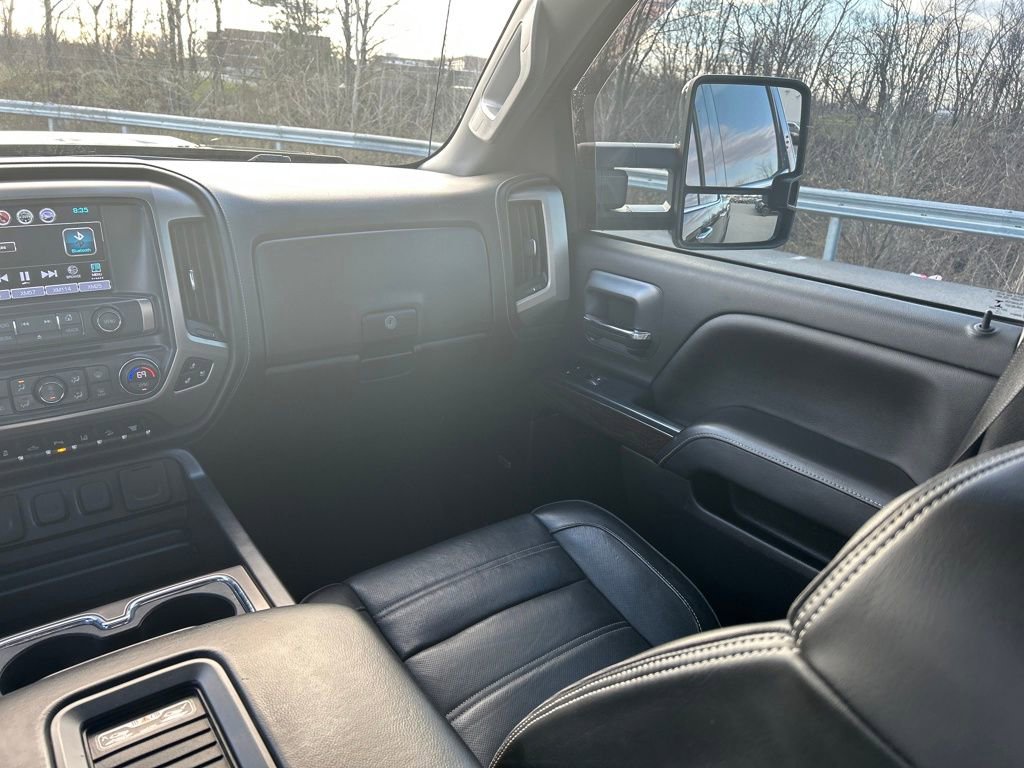 Used 2019 GMC Sierra 3500 Denali w/ Duramax Plus Package image 12