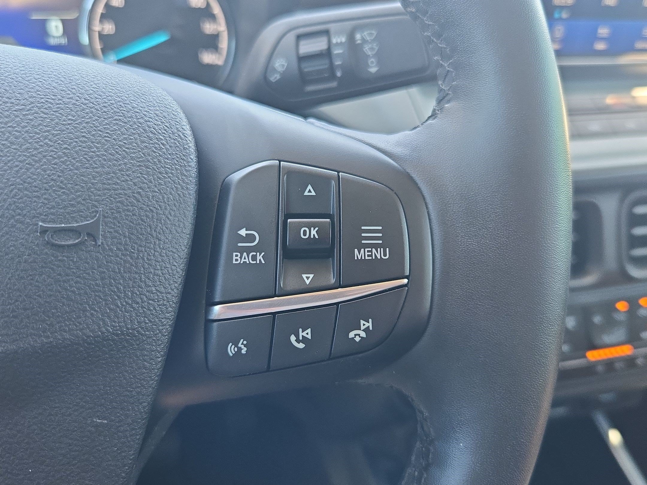 Certified 2024 Ford Maverick Lariat w/ 4K Tow Package AWD/4WD image 37
