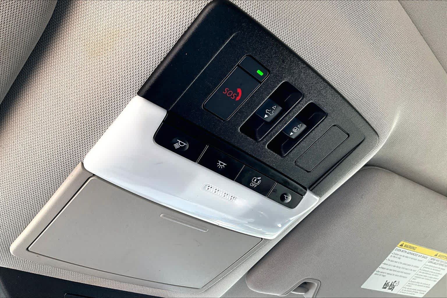 Used 2022 Nissan Pathfinder SL w/ SL Premium Package FWD image 33