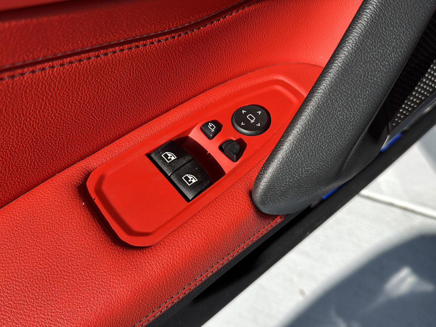 Certified 2022 BMW Z4 sDrive30i w/ M Sport Package image 28