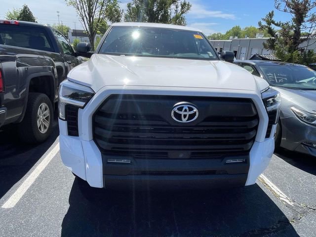 Used 2026 Toyota Tundra SR5 w/ SR5 Premium Package AWD/4WD image 3
