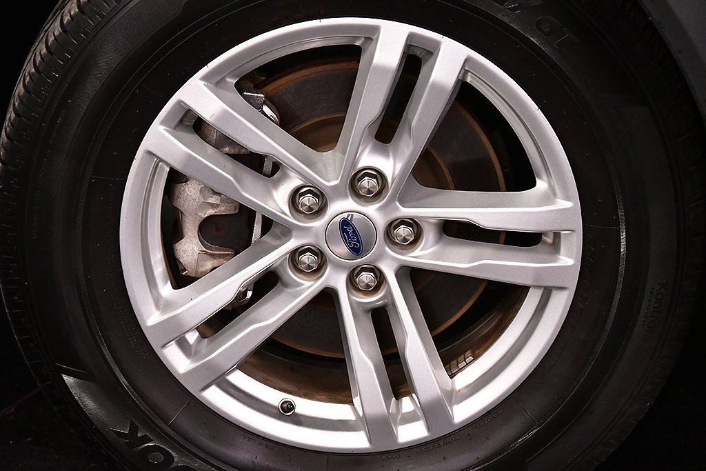 Used 2022 Ford Explorer XLT image 9