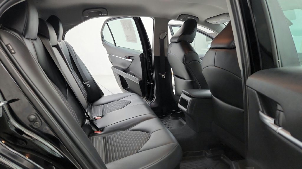 Certified 2024 Toyota Camry SE FWD image 17