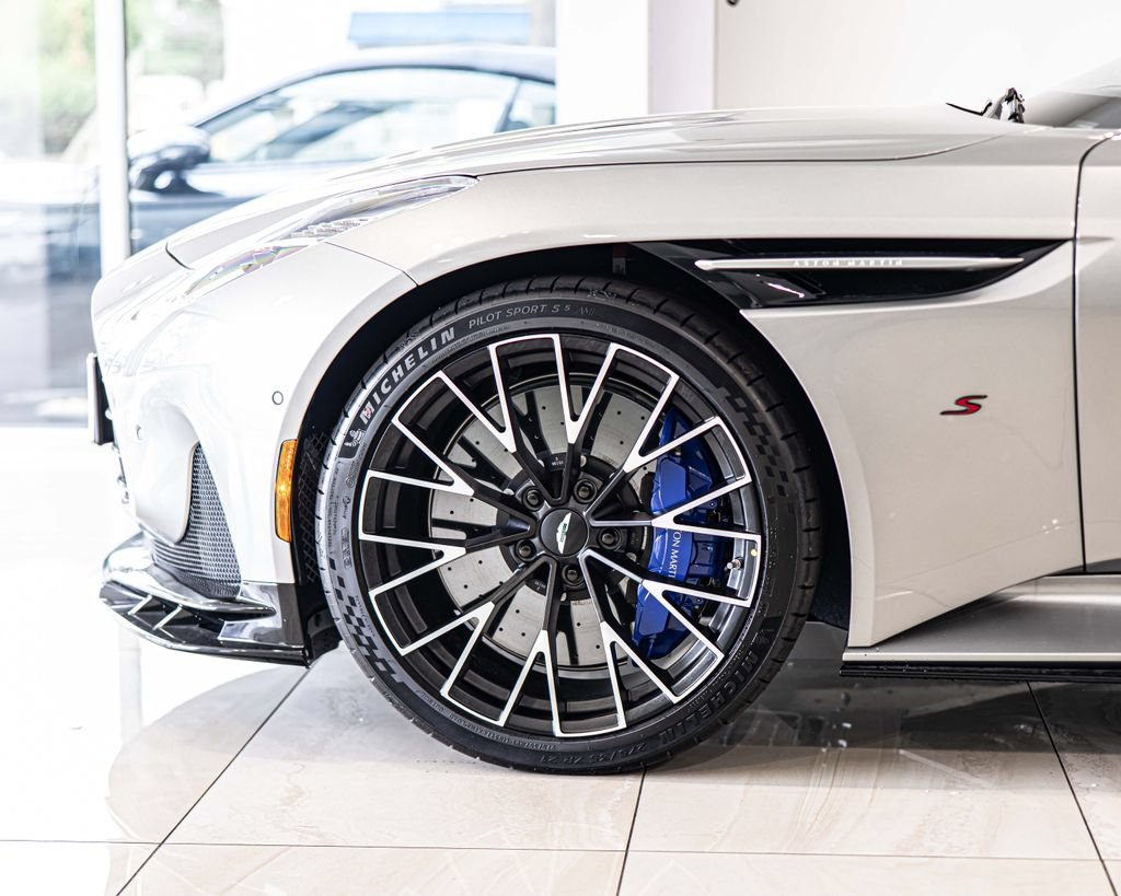 New 2026 Aston Martin DB12 Convertible RWD image 8