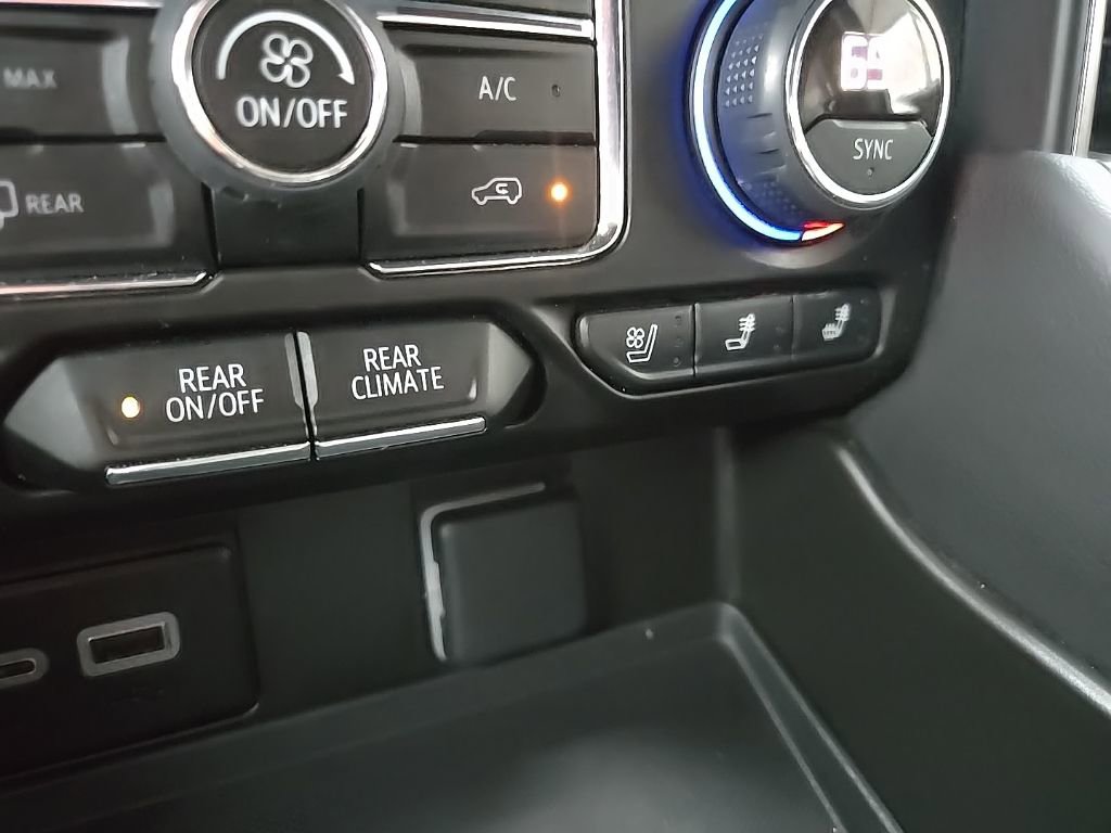 Used 2024 Chevrolet Tahoe Premier image 63