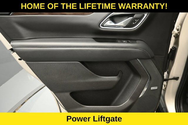 Used 2021 Chevrolet Tahoe LT w/ Luxury Package AWD/4WD image 32