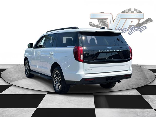 Used 2026 Ford Expedition Active AWD/4WD image 5