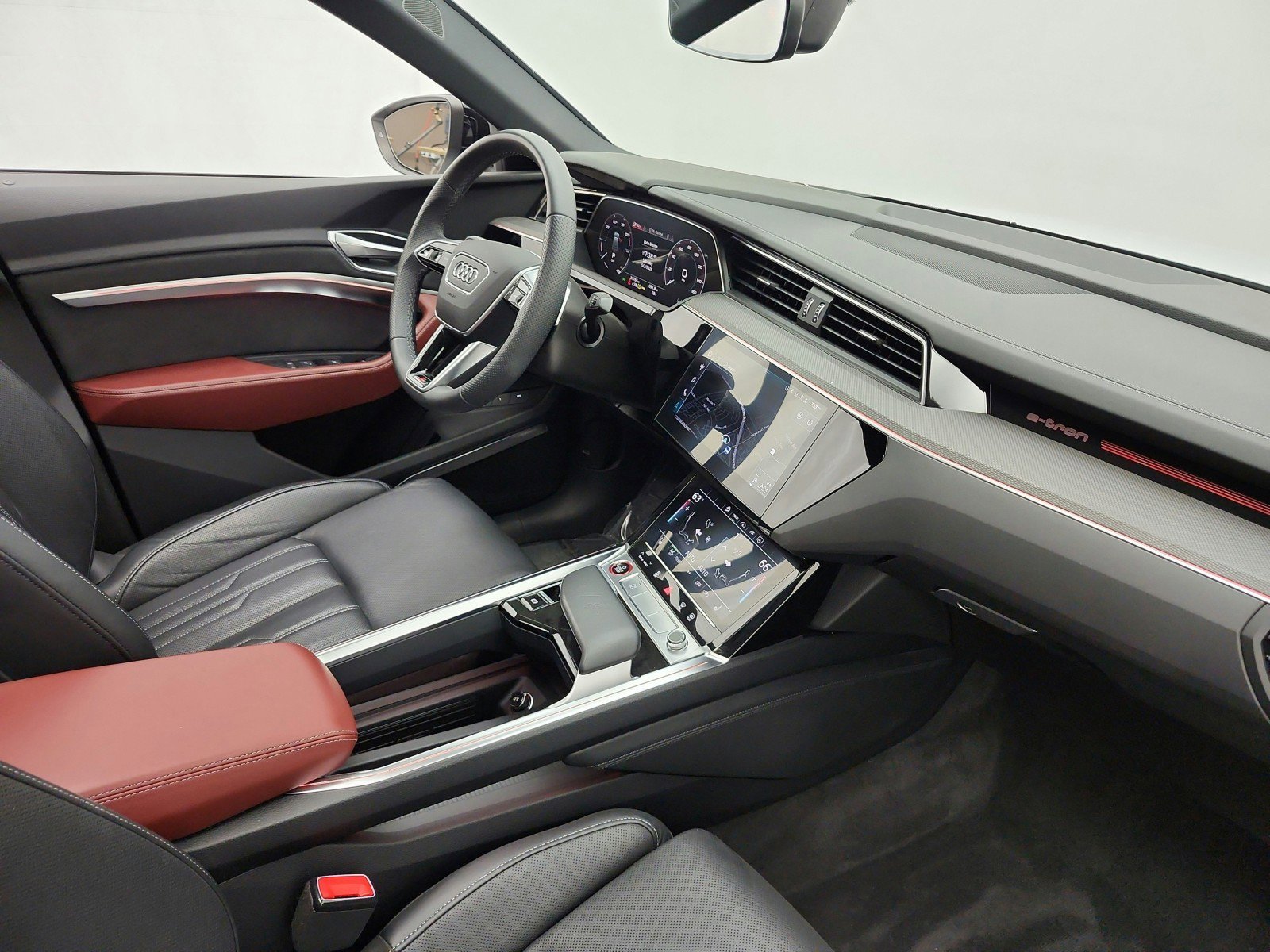 Used 2023 Audi e-tron S Premium Plus w/ Black Optic Package AWD/4WD image 24
