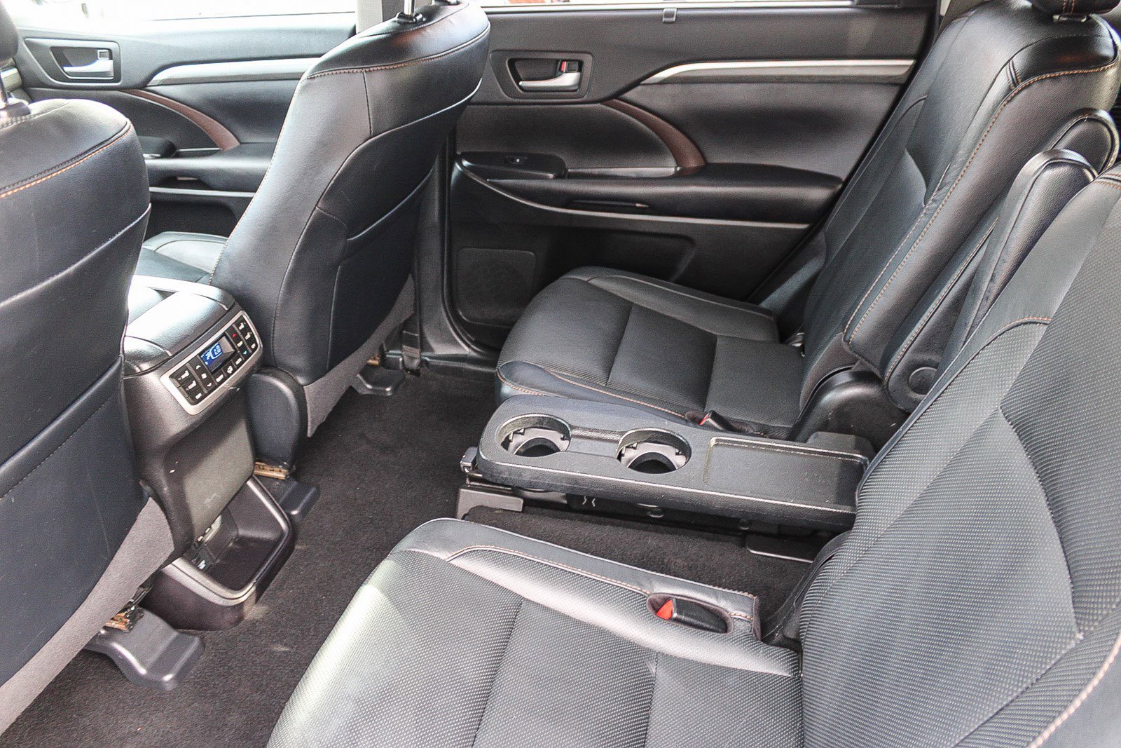 Used 2019 Toyota Highlander Limited Platinum image 19