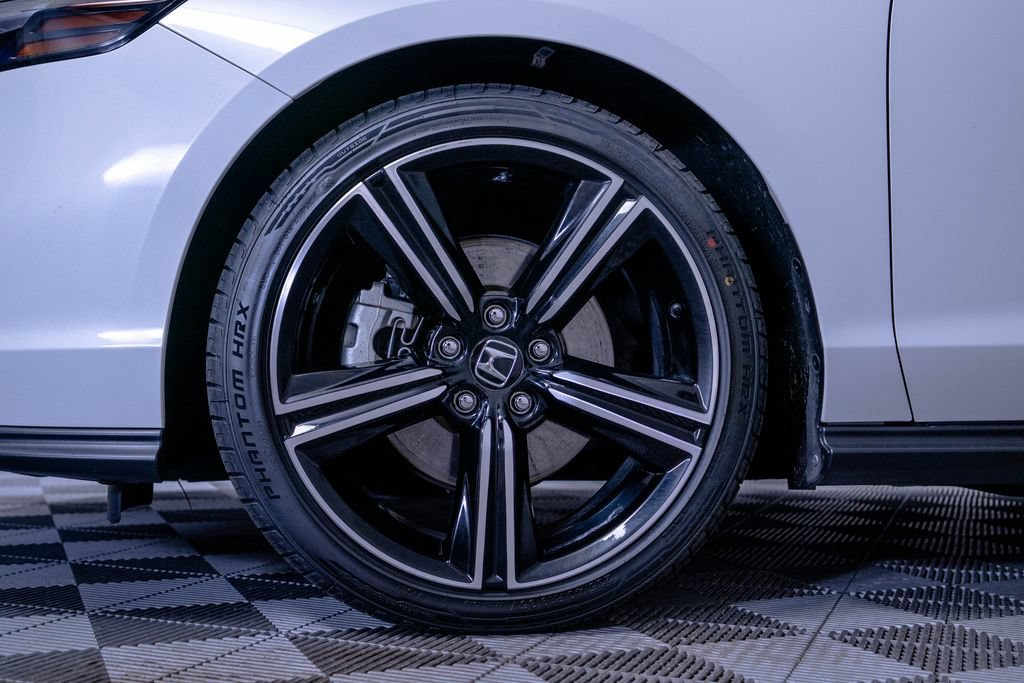 Used 2024 Honda Accord Sport image 9