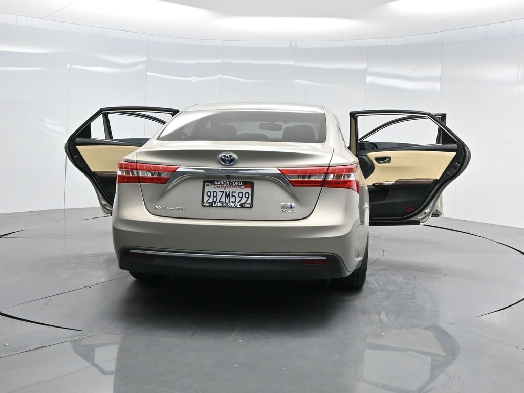 Used 2013 Toyota Avalon Limited image 44