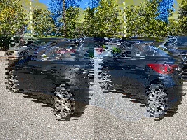 Used 2017 MAZDA MAZDA3 Grand Touring w/ Premium Equipment Package image 3